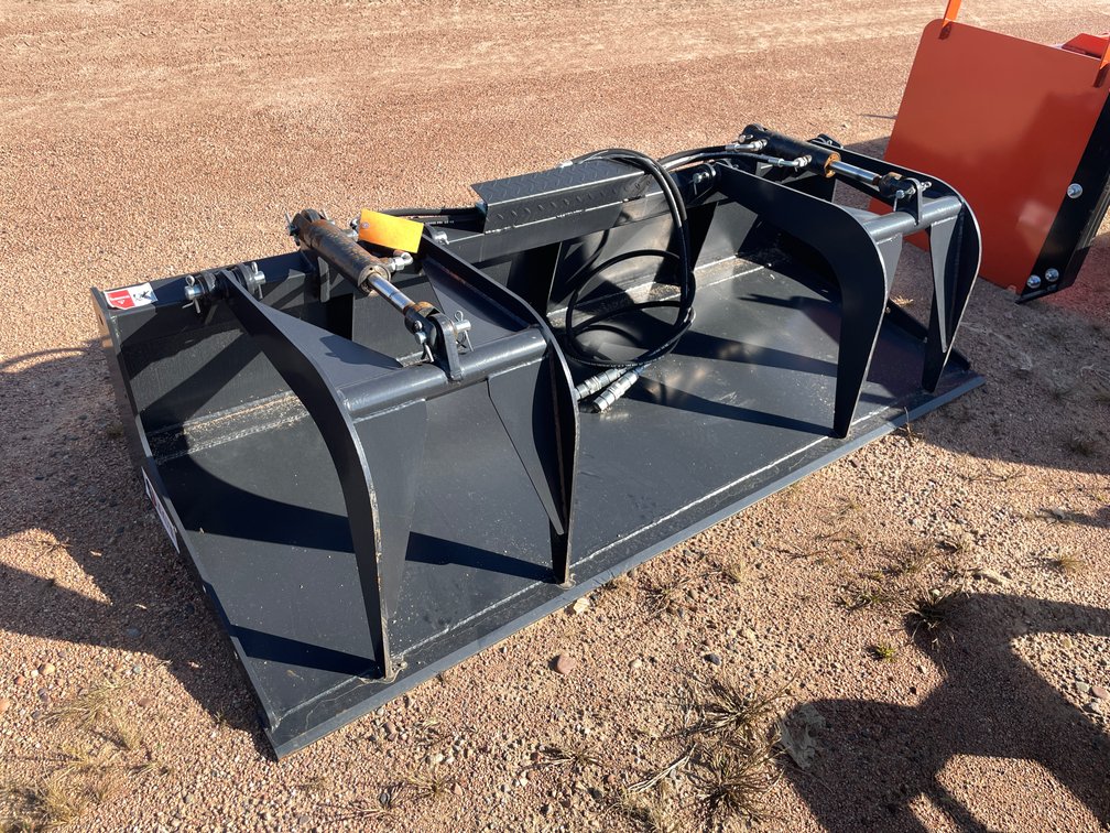 84" Smooth Faced Grapple Bucket Attachment