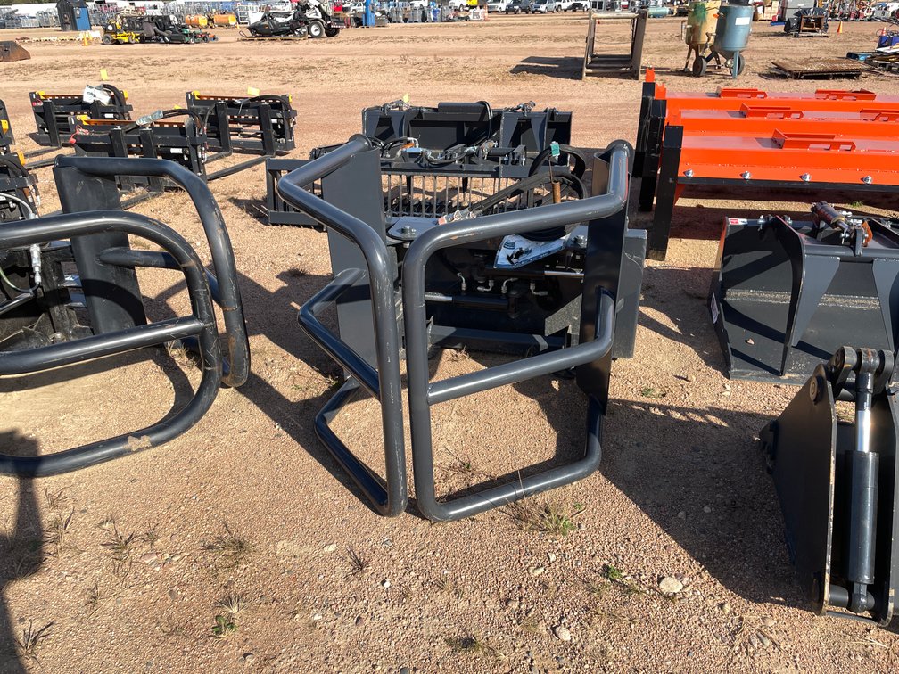 Wolverine Skidsteer Bale Squeeze Attachment
