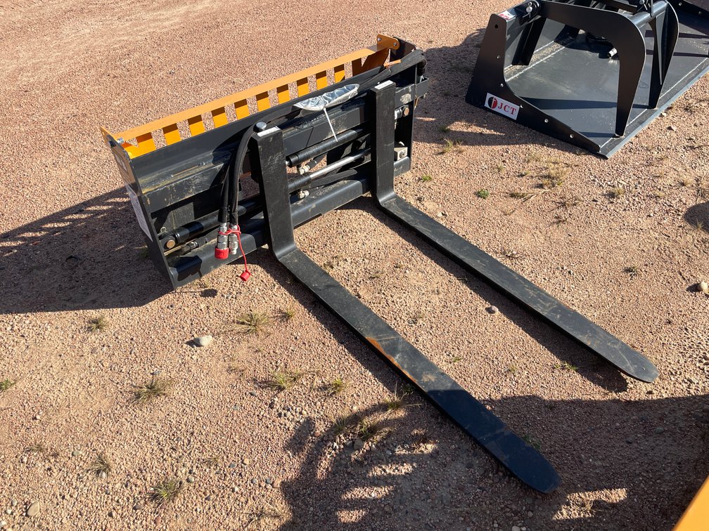 Wolverine Pallet Fork Hydraulic Adjustable Attachment