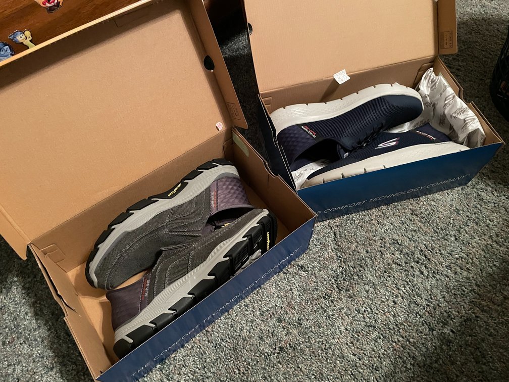 (2) Pairs of 11 1/2 Men's Sketchers