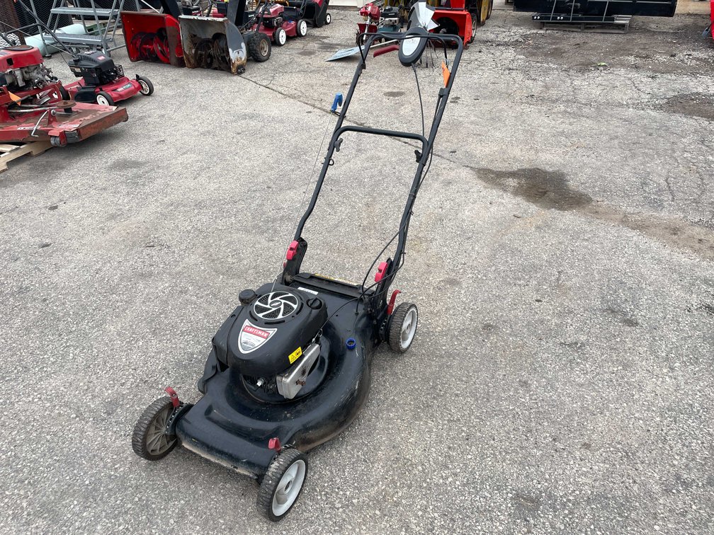 Craftsman 22" Lawn Mower (O3)