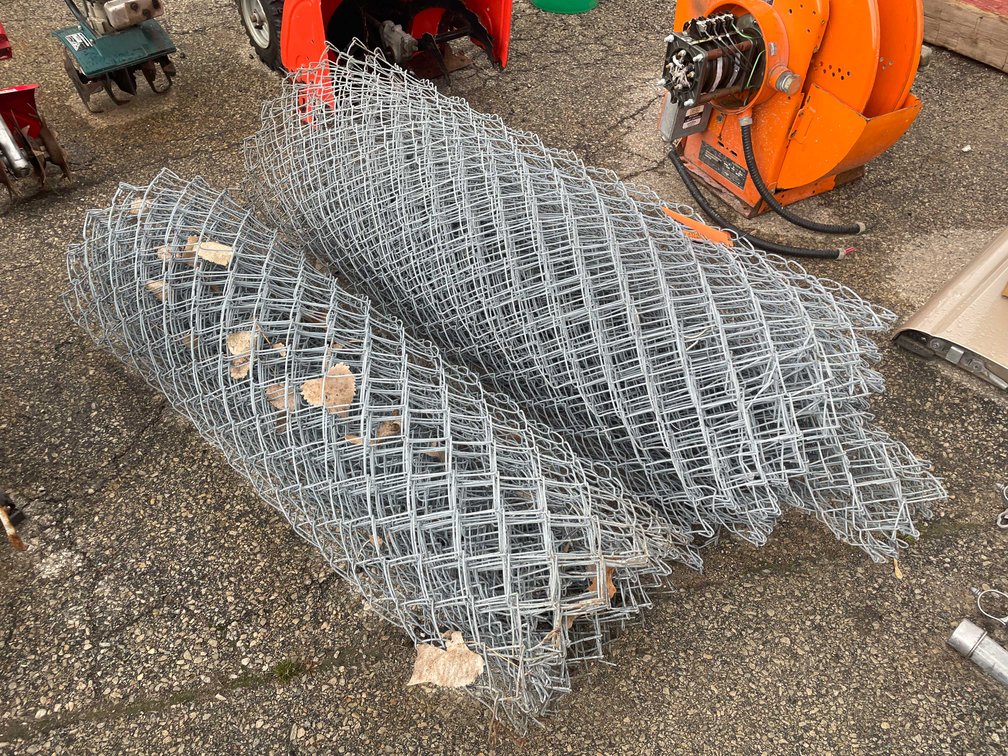(2) Rolls 48" Fencing (O4)