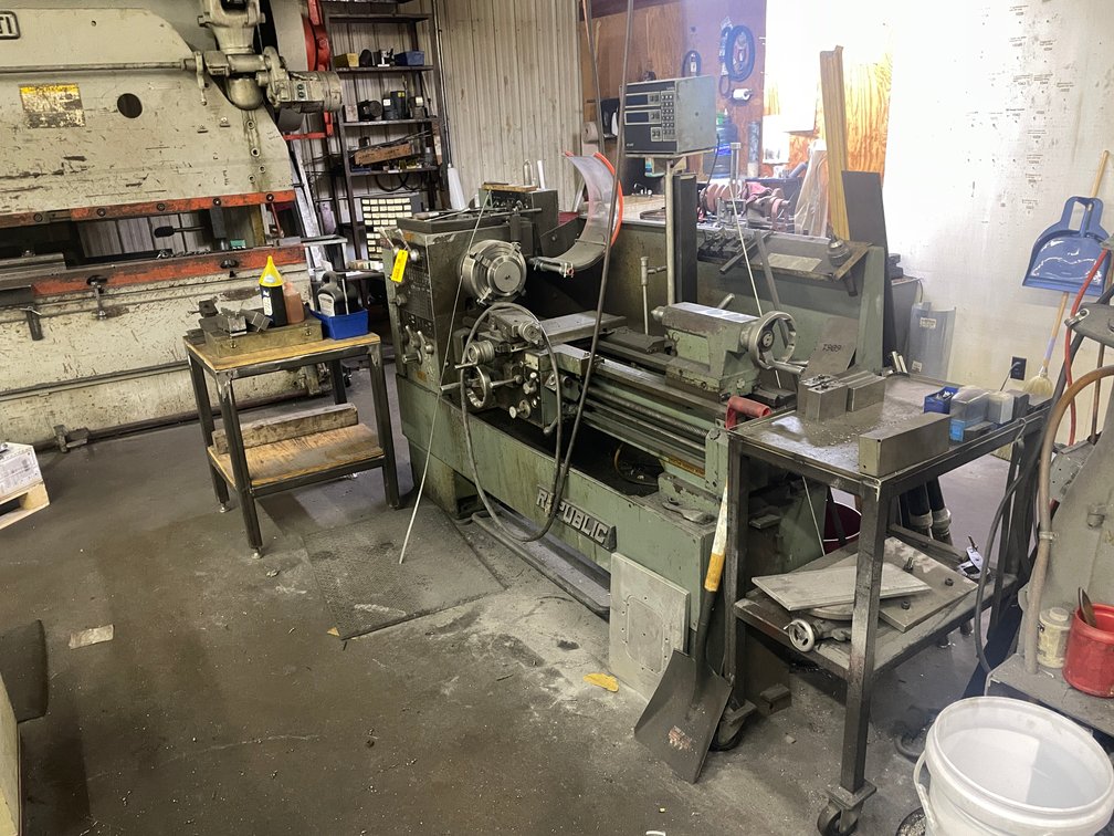 1982 Republic Lagun Gap Bed Lathe
