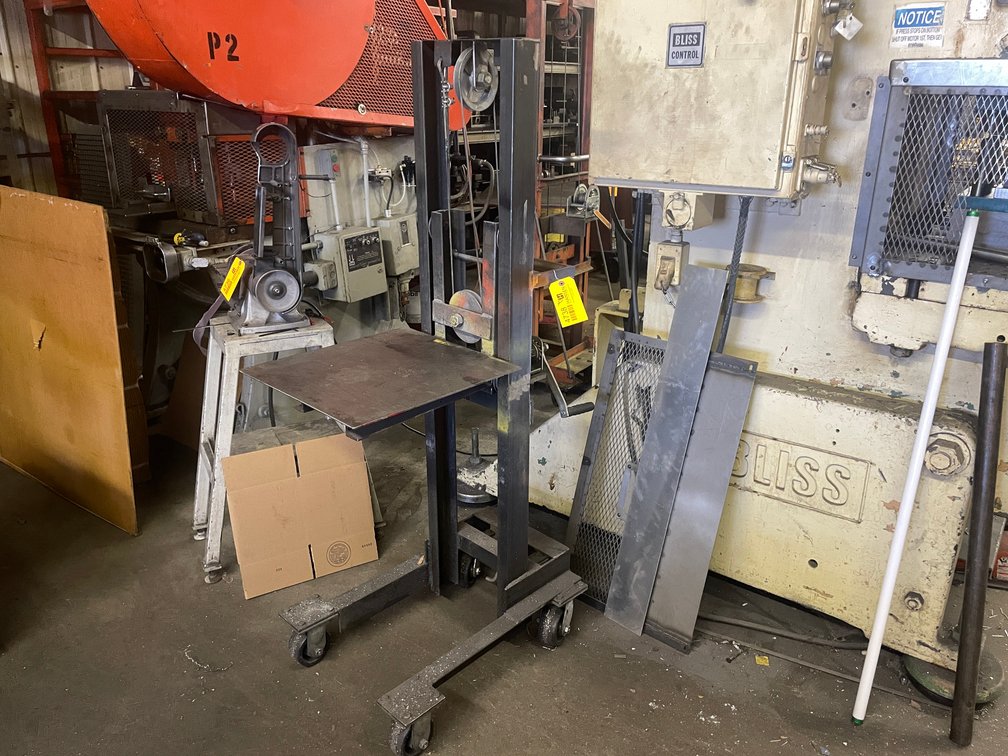 Shoplifter Walk Portable Lift Platform