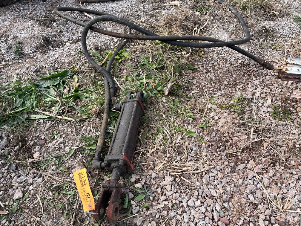 Hydraulic Ram 