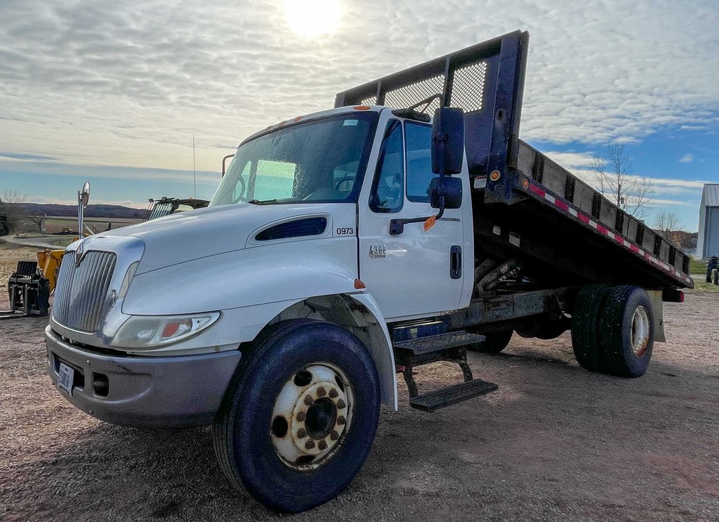 2004 International 4300 Single Axle Flatbed Dump Truck (Has WI Title)
