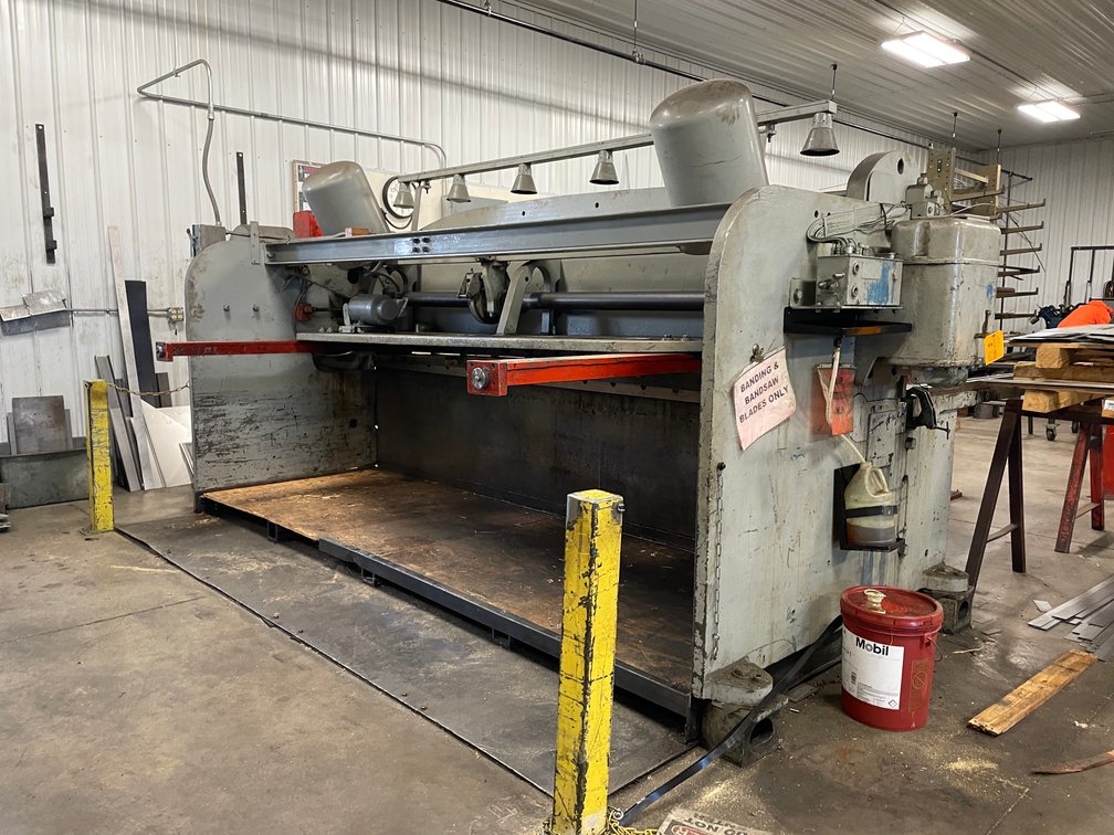 1960 Cincinnati 12' Mechanical Power Squaring Shear