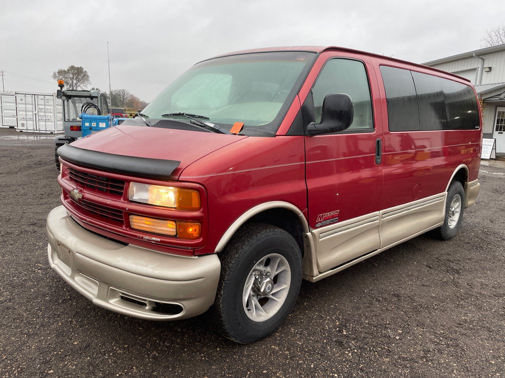 1999 Chevy 3500 Express Conversion Van (With WI Title)