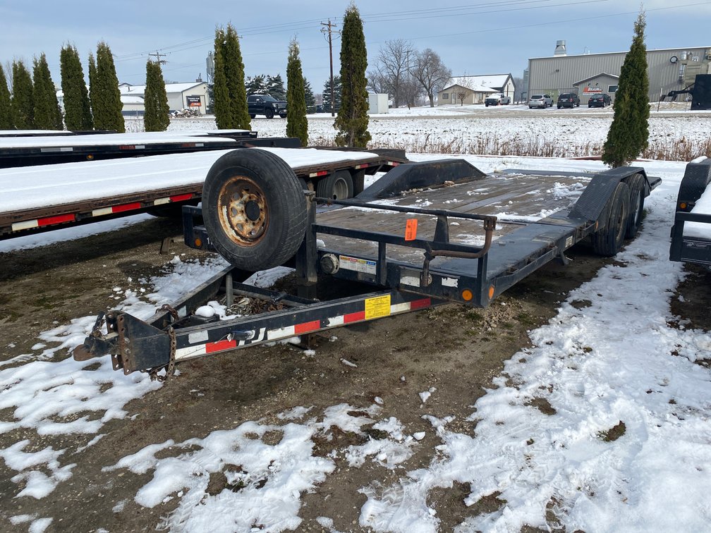 2019 PJ 22.5' Tandem Axle Tilt Deck Trailer (Has WI Title) (St. Nazianz, WI)