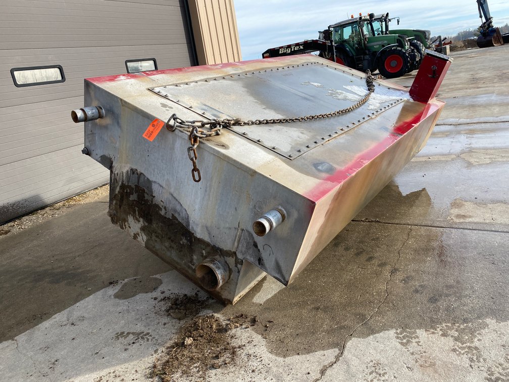1,500 Gallon Galvanized Tank (Waldo, WI)