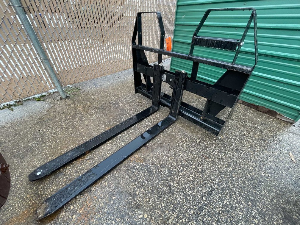 48" Skid Loader Forks (O12)