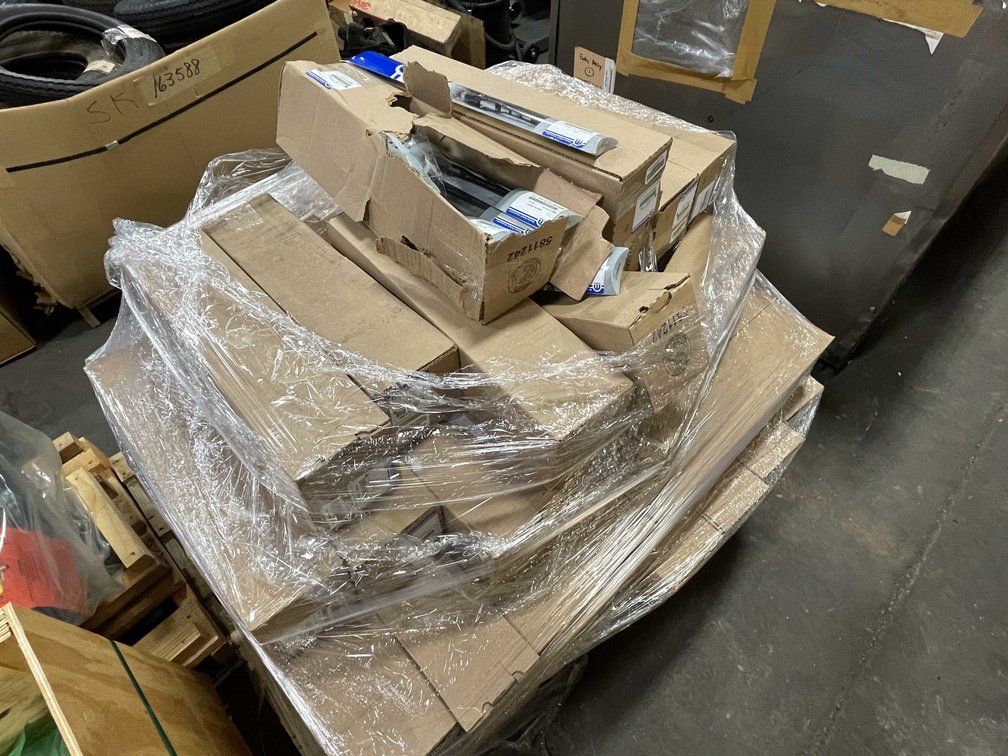 Pallet of Wiper Blades (F)