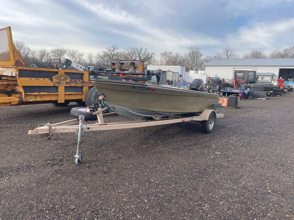 1991 Tuffy Walleye Rampage 15' Fishing Boat (Has Reg. Card)