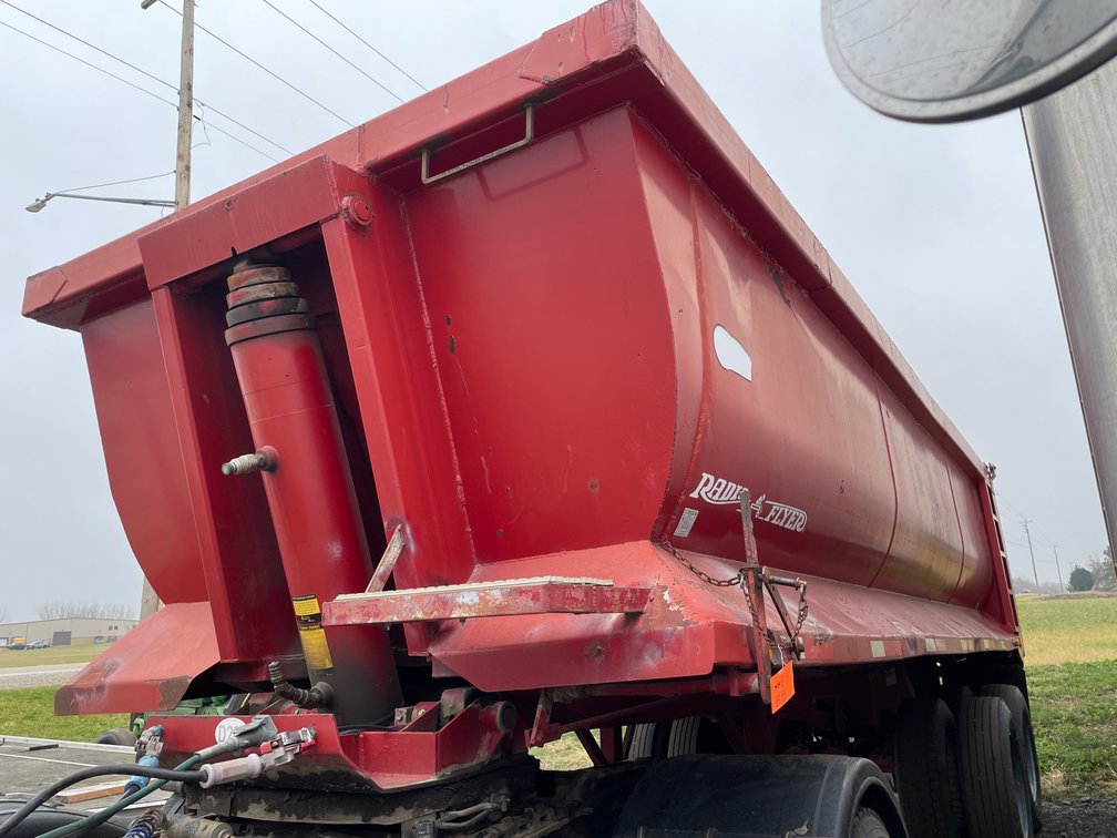 2002 Hilbert Dump Trailer (Has WI Title)