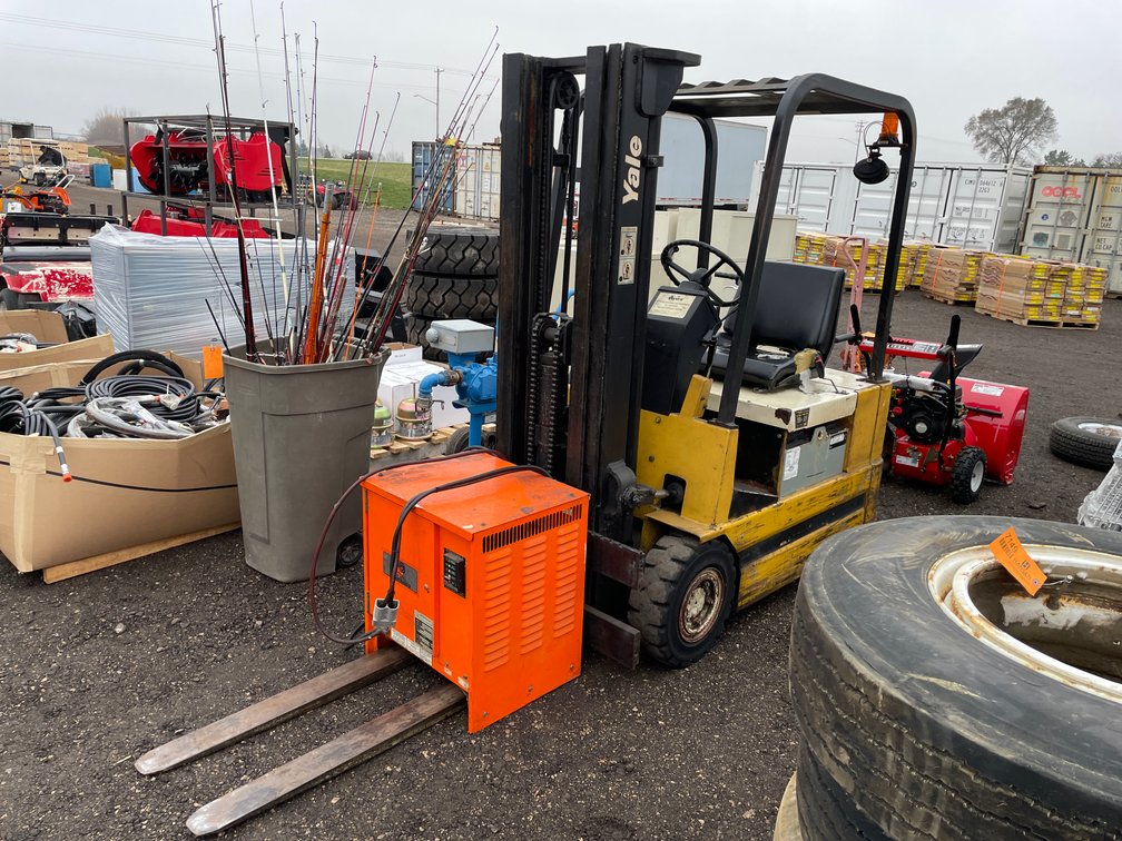 Yale 3,000lbs Electric Forklift