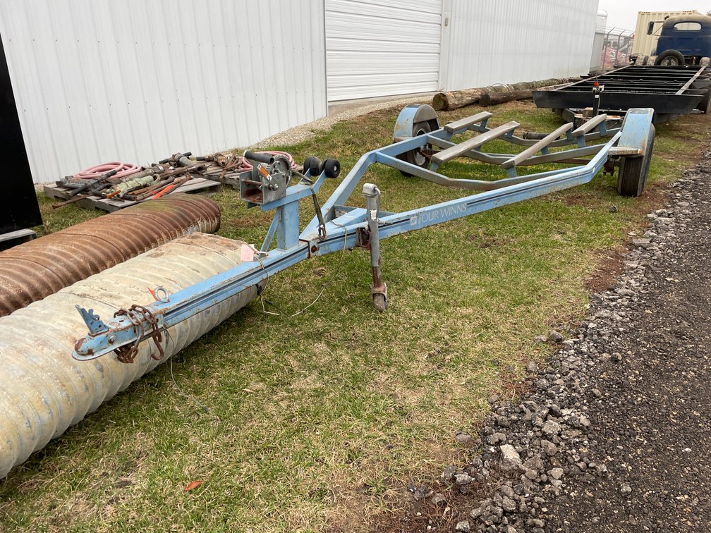 Four Winns 16' Boat Trailer (No Title)