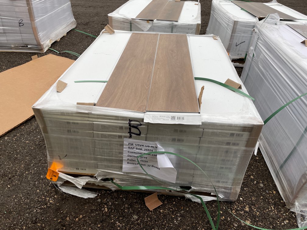 690.88 Sq. Ft. WATERPROOF Vinyl Click Flooring Planks