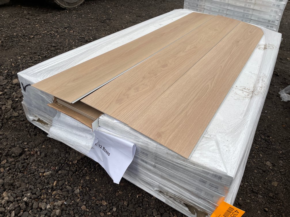 228 Sq. Ft. WATERPROOF Vinyl Click Flooring Planks