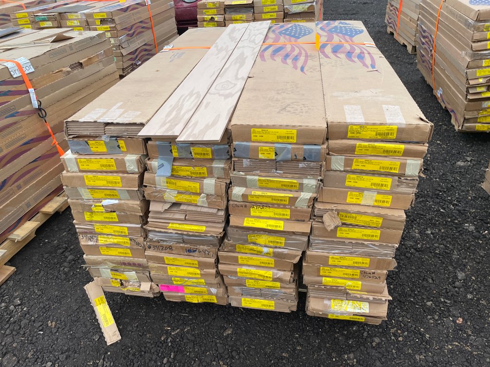 1,325 Sq. Ft. SHAW Engineered Wood Flooring Color #1102