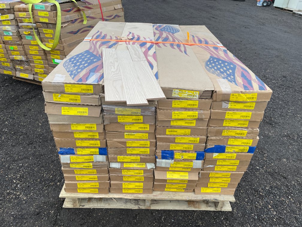 1,325 Sq. Ft. SHAW Engineered Wood Flooring Color #1102
