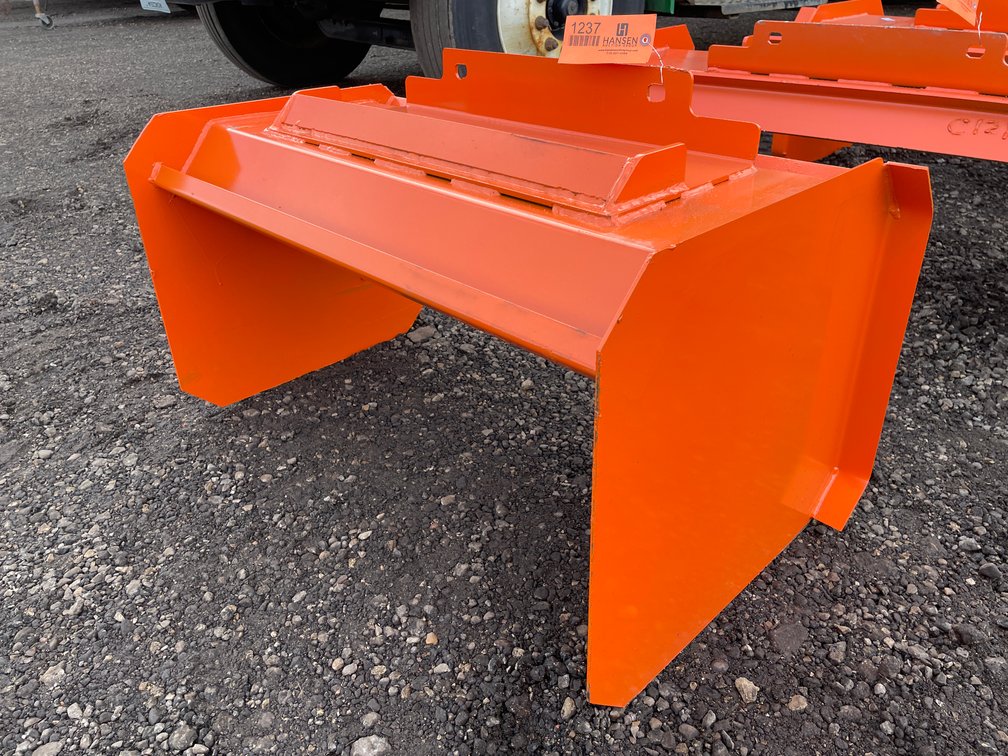 Mini Skidsteer Snow Pusher