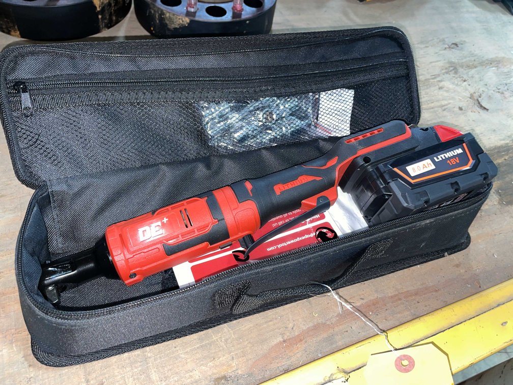 Milwaukee Compatible 18 Volt Cordless Ratchet Wrench with 8ah Battery In Case (PR13)
