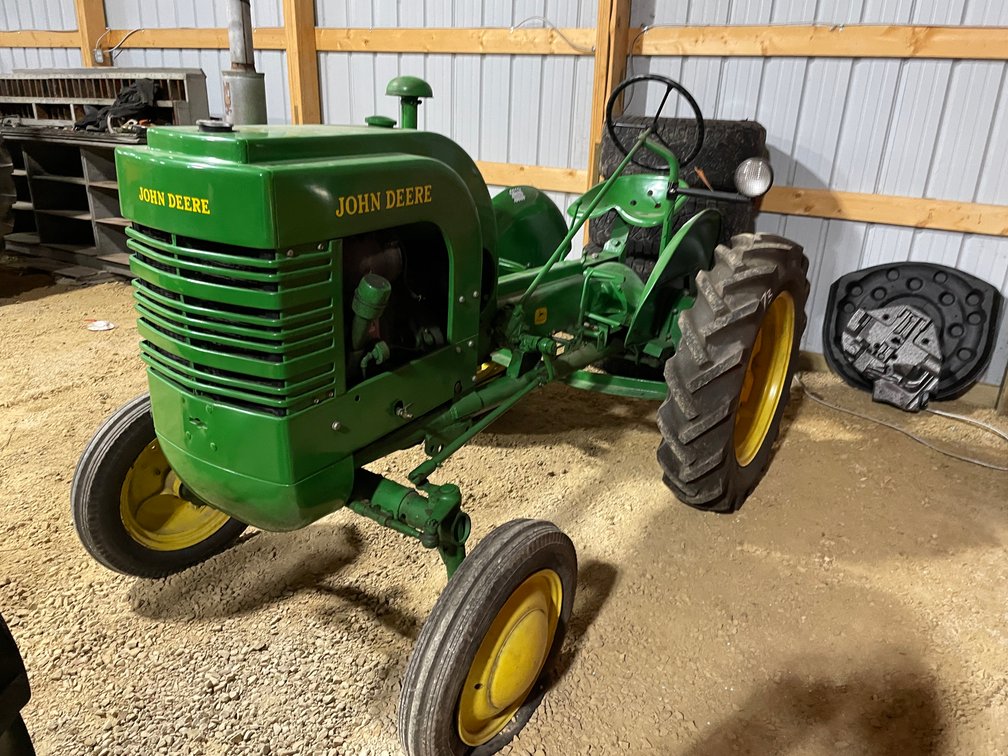John Deere LA Tractor