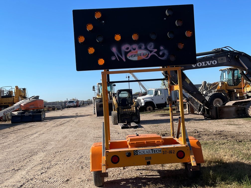 2018 Solar Tech Arrow Board  (Trailer #37162), (No Title)