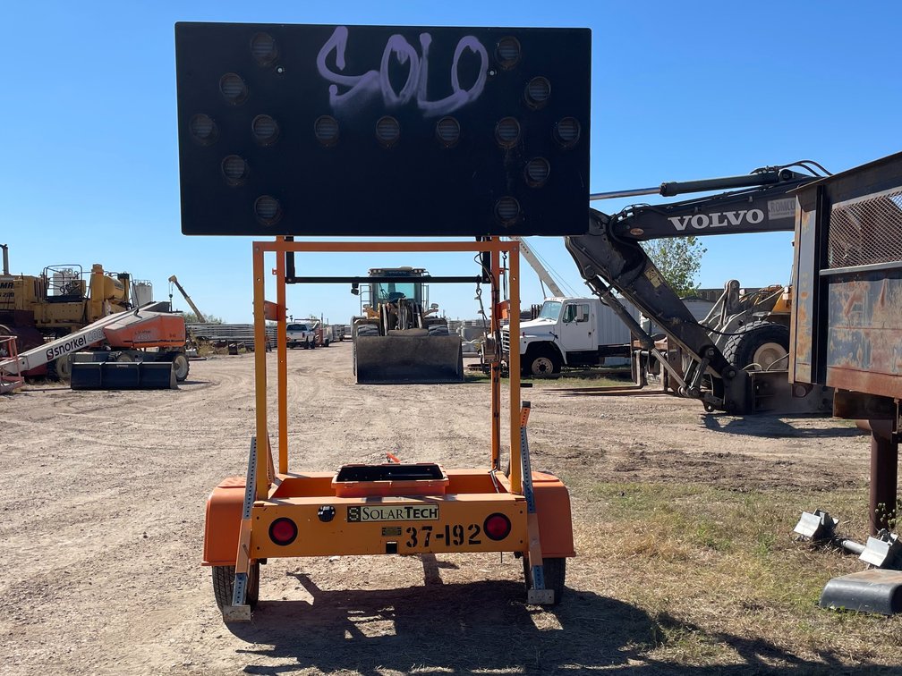 2020 Solar Tech Arrow Board (Trailer #37192), (No Title)
