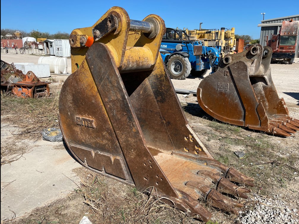 Entek Large Excavator Bucket