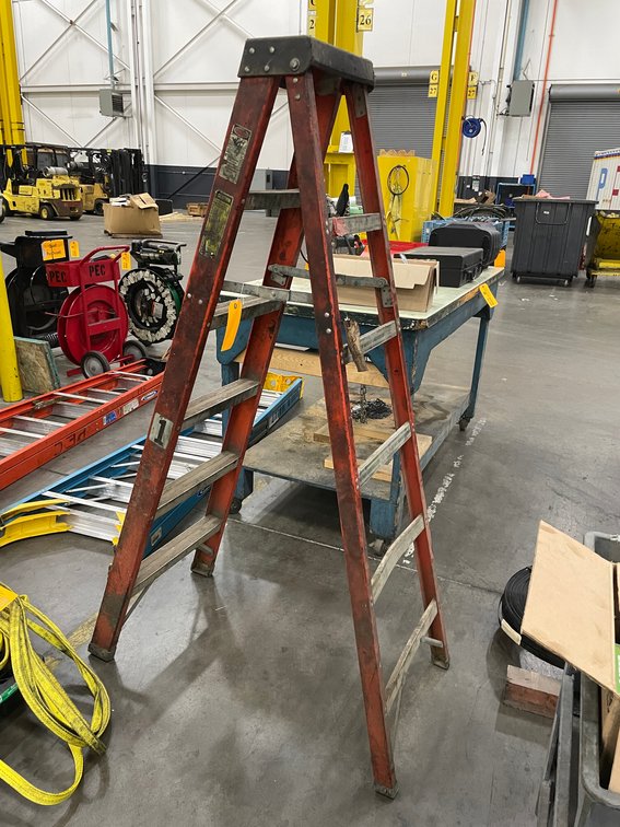 Keller 6' Step Ladder