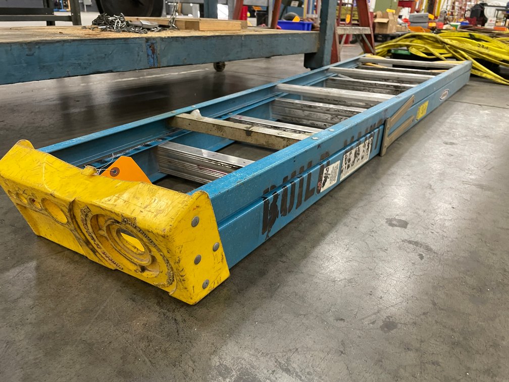 Werner 8' Step Ladder