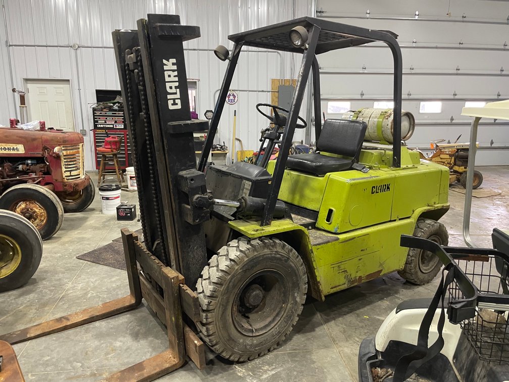 Clark C500-Y80 LP Forklift 