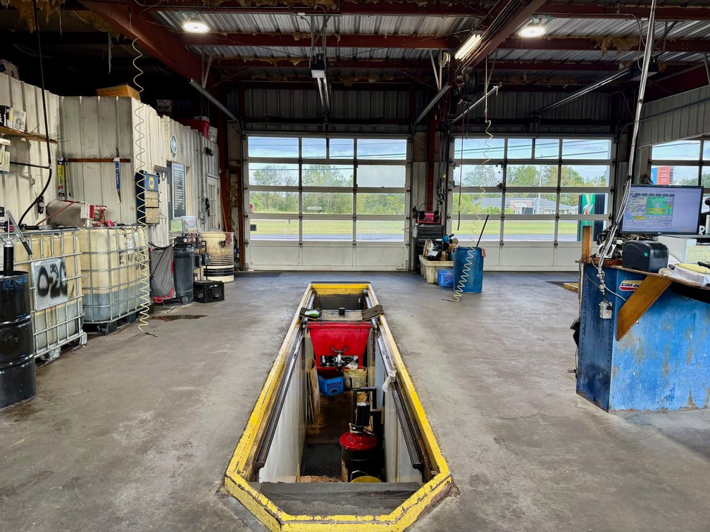 Image for Parker Quik Lube – 38 Main St., Benton, KY 42025