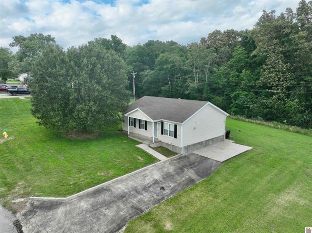 Image for 35 Cardinal Drive Cadiz, KY 42211