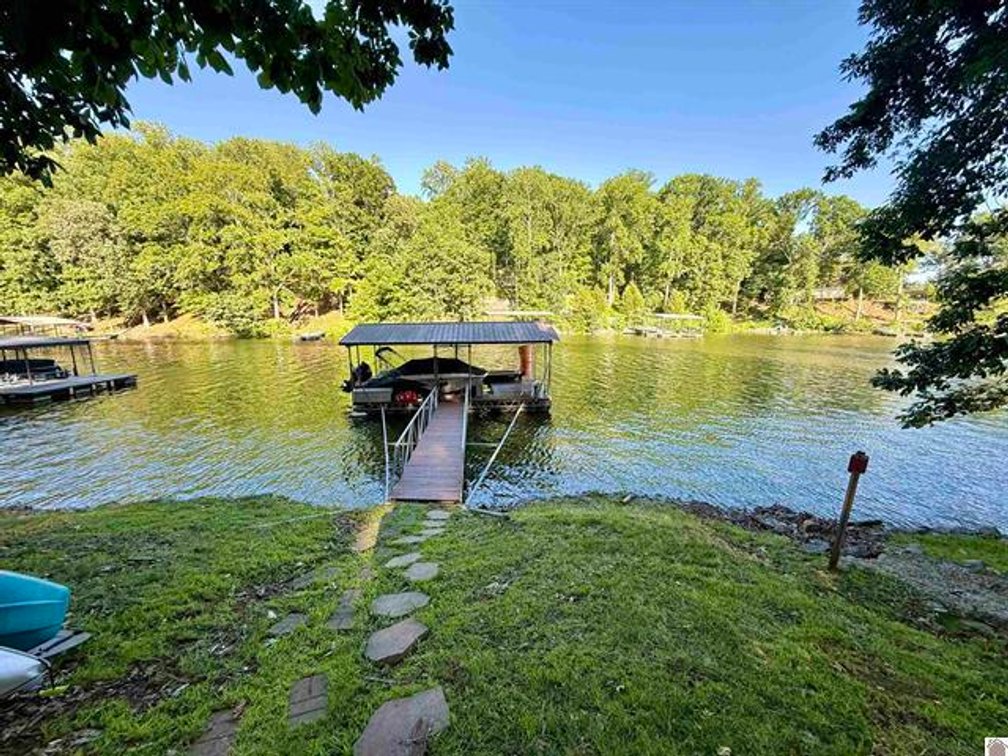 Image for 318 Horseshoe Dr. Cadiz, KY 42211