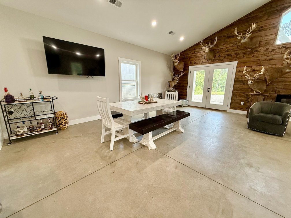 Image for Turnkey Luxury Game Preserve Auction