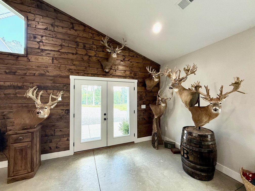 Image for Turnkey Luxury Game Preserve Auction