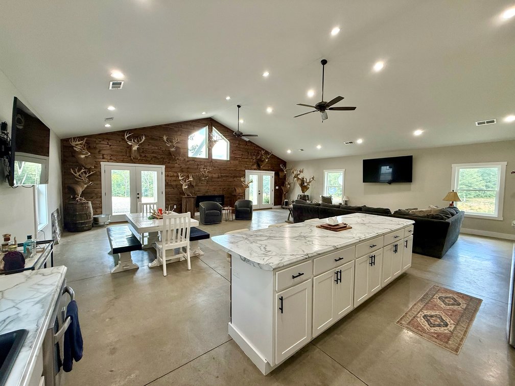 Image for Turnkey Luxury Game Preserve Auction