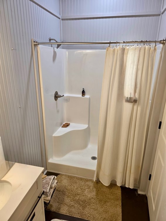Image for Private Escape Near Lake Barkley Auction