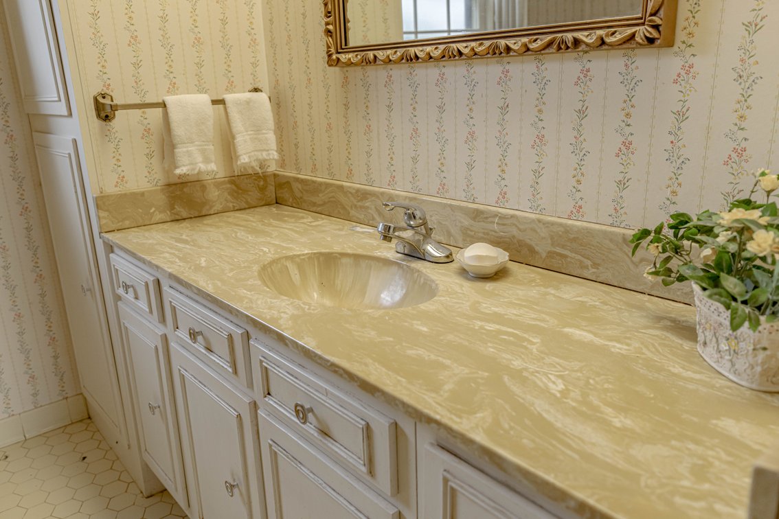 Image for Absolute Estate Auction in The City of Hurstbourne - Real Estate