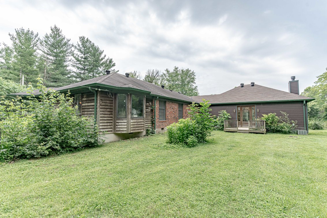 Image for Absolute Real Estate Auction in Crestwood