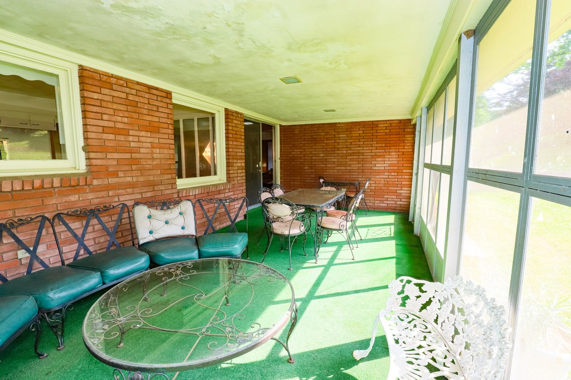 Image for Absolute Real Estate Auction in the Seneca Park area