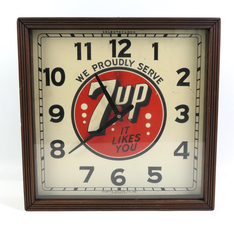 7-Up It Likes You Clock