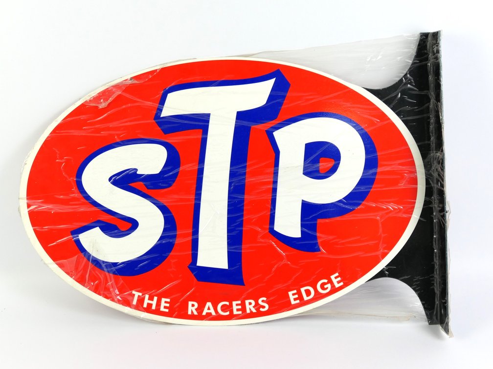 STP Motor OIl Flange Sign