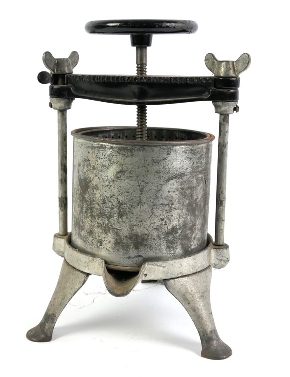 "Sensible Press" Fruit Press