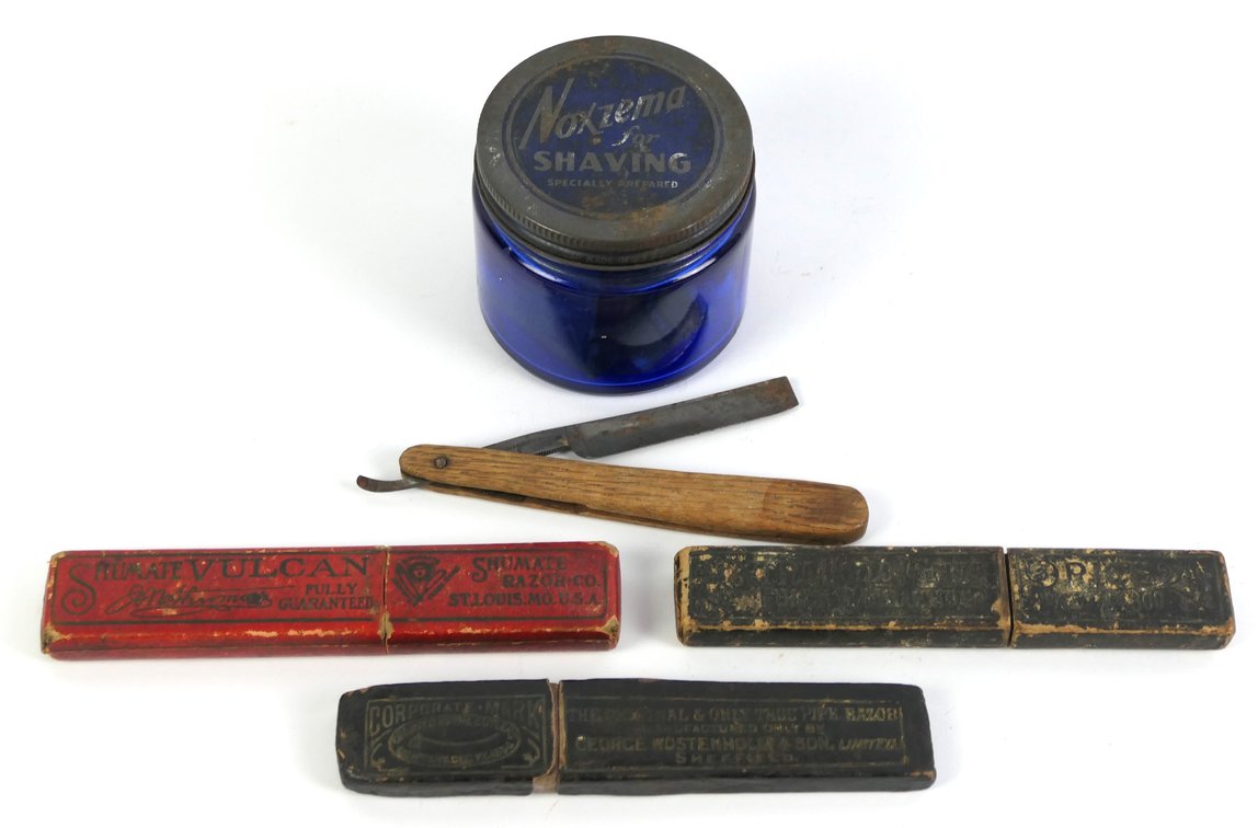 Assorted Shaving Items
