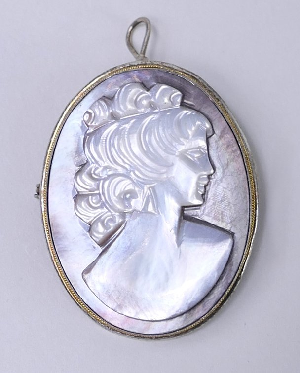 Sterling Silver Mother of Pearl Cameo
