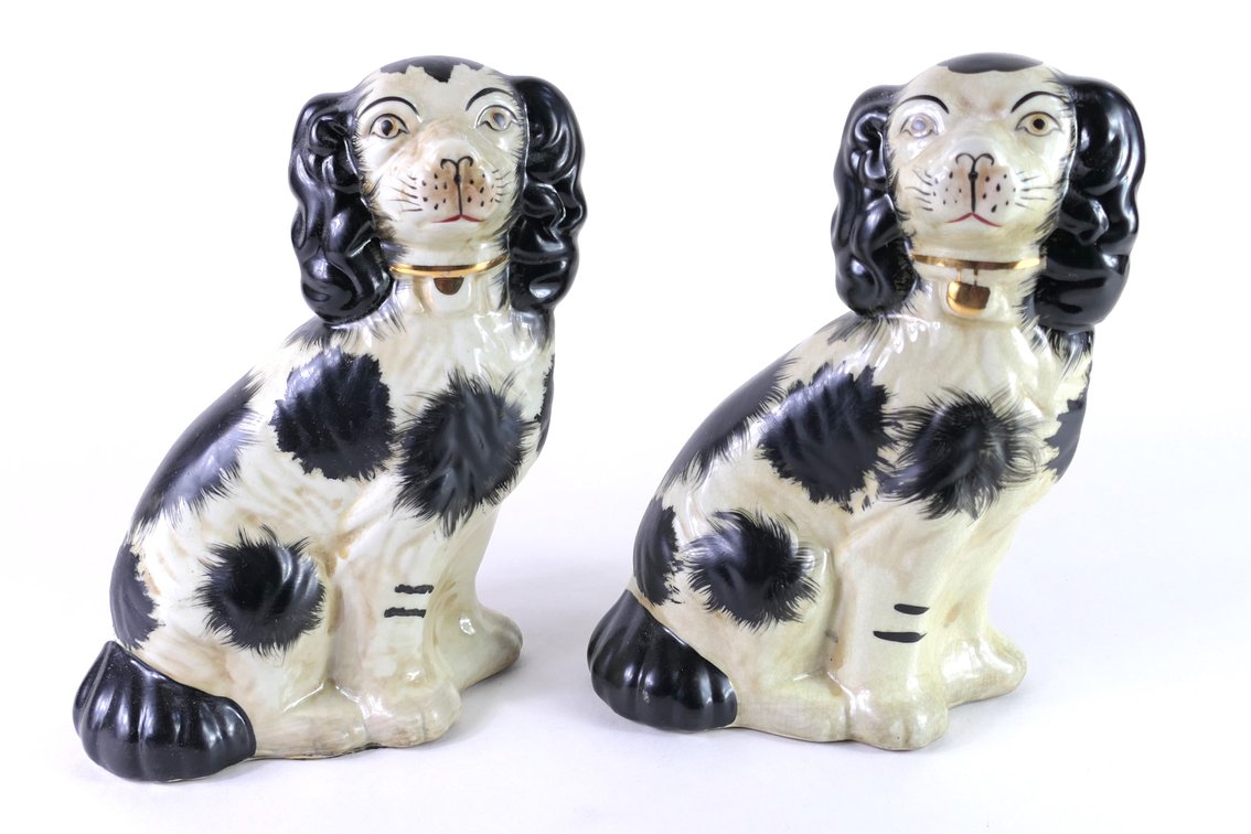 King Charles Spaniel Statue Pair