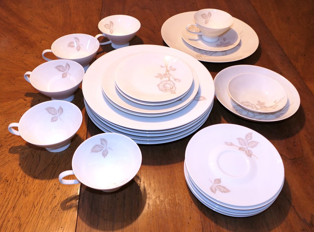 Rosenthal Classic Rose China Set